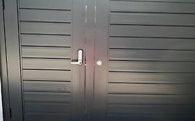 Comfortable Modern Apartment- Central Location.